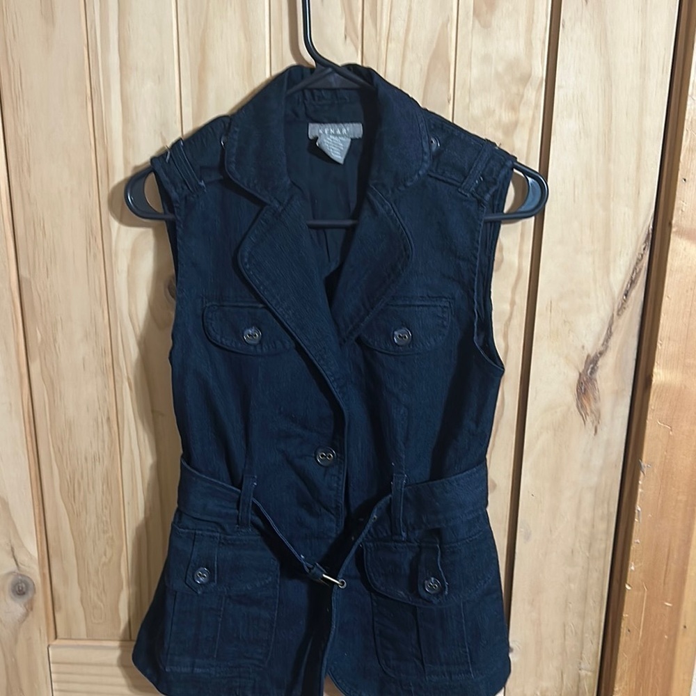Kenar Black Sleeveless Vest Tailored Design